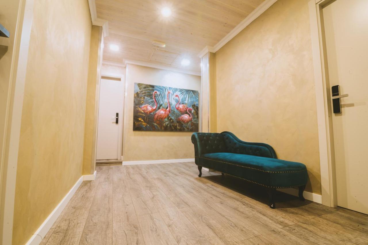 Caribbean Lodge *